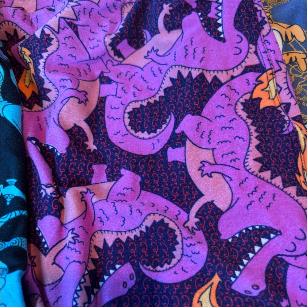 LuLaRoe Leggings Lot of 6 Cartoon & Disney Style Character Prints. Size 12* - Picture 3 of 10
